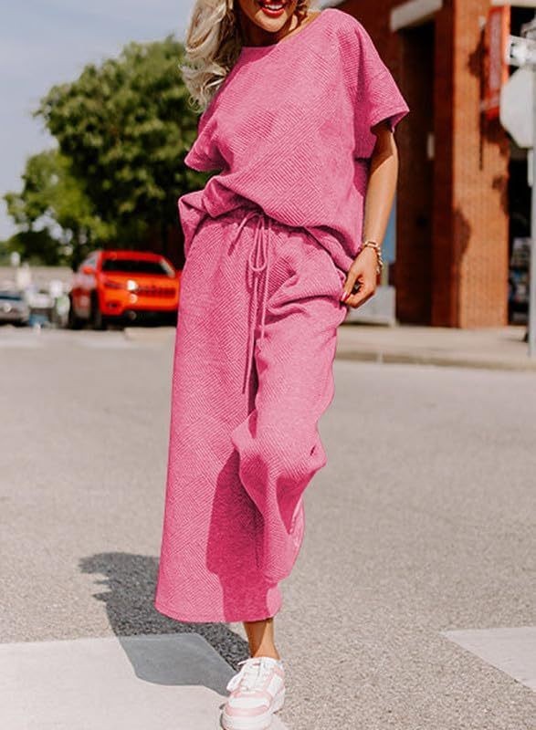 Solid Color Texture Casual Fashion Women's Wear Short-sleeved Trousers Two-piece Set - Image 4